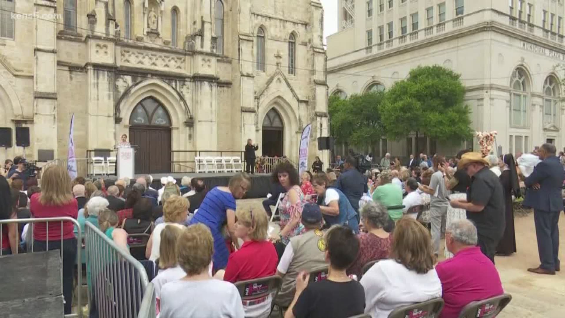 Tuesday night, the city kicked off a week of festivities commemorating our tricentennial at Main Plaza. Eyewitness News anchor Deborah Knapp is live.