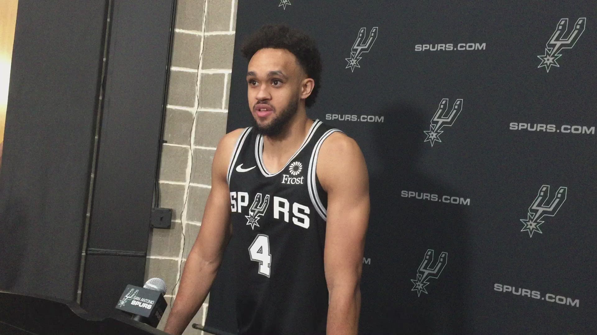 Derrick White takes questions about the approaching season, says he's ready to play whatever position Coach Popovich needs.