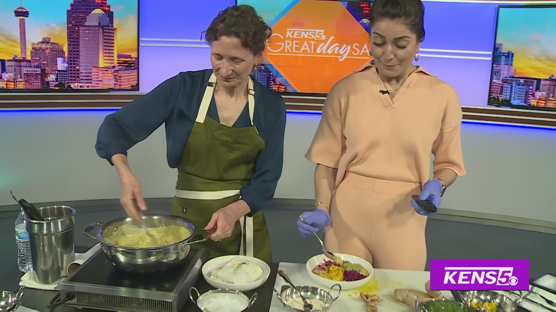 Chef Elizabeth Johnson of Pharm Table shows Roma how to make some Kitchari, aka healing food.