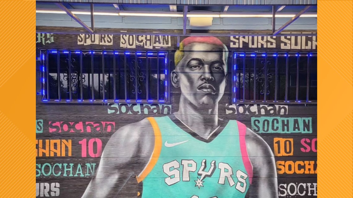 Spurs' Wesley shows off new fiesta-themed uniforms