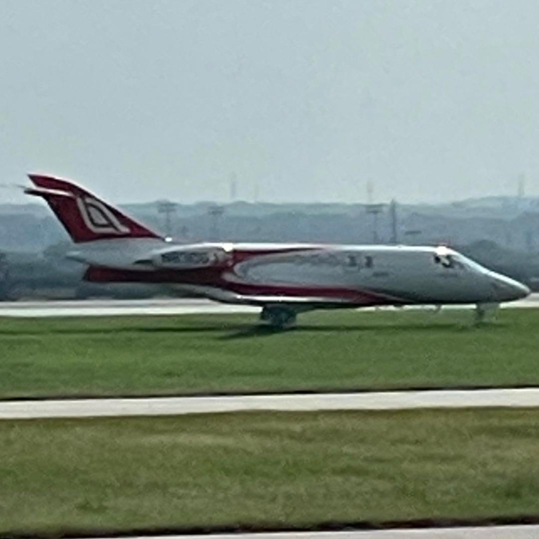 Small plane slides off runway in San Antonio | kens5.com