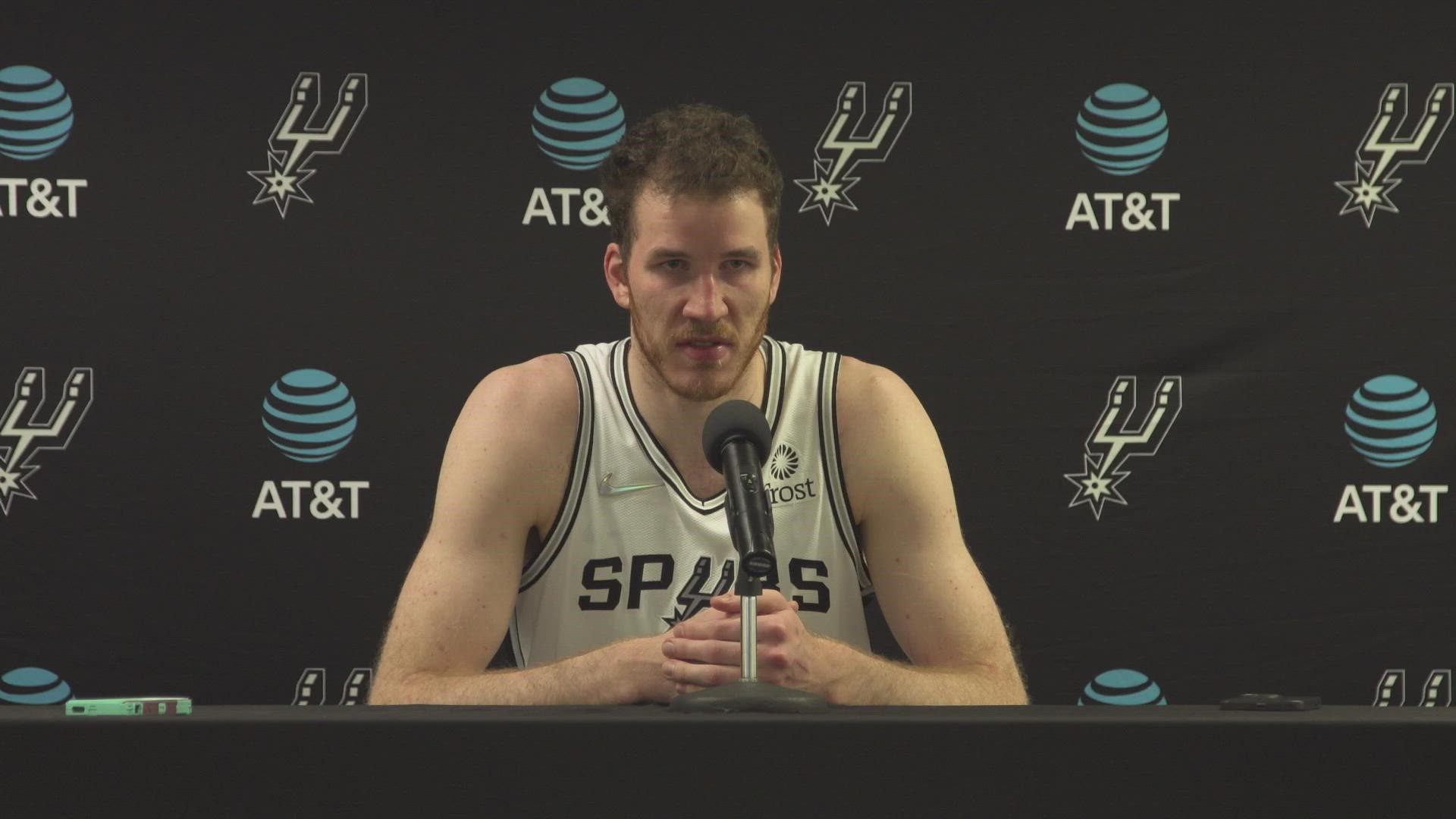 Poeltl spoke about why San Antonio struggled to finish the game in the fourth quarter.