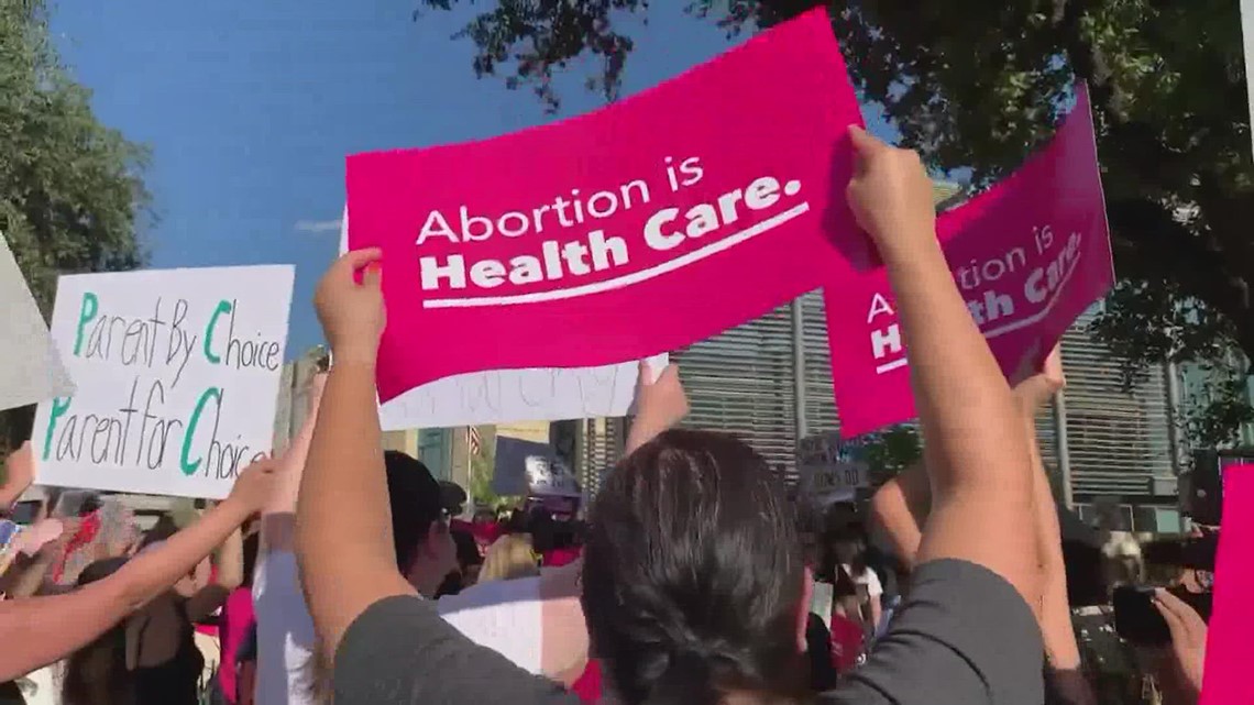 Hundreds of San Antonians rally for abortion rights in the aftermath of the Supreme Court's ruling