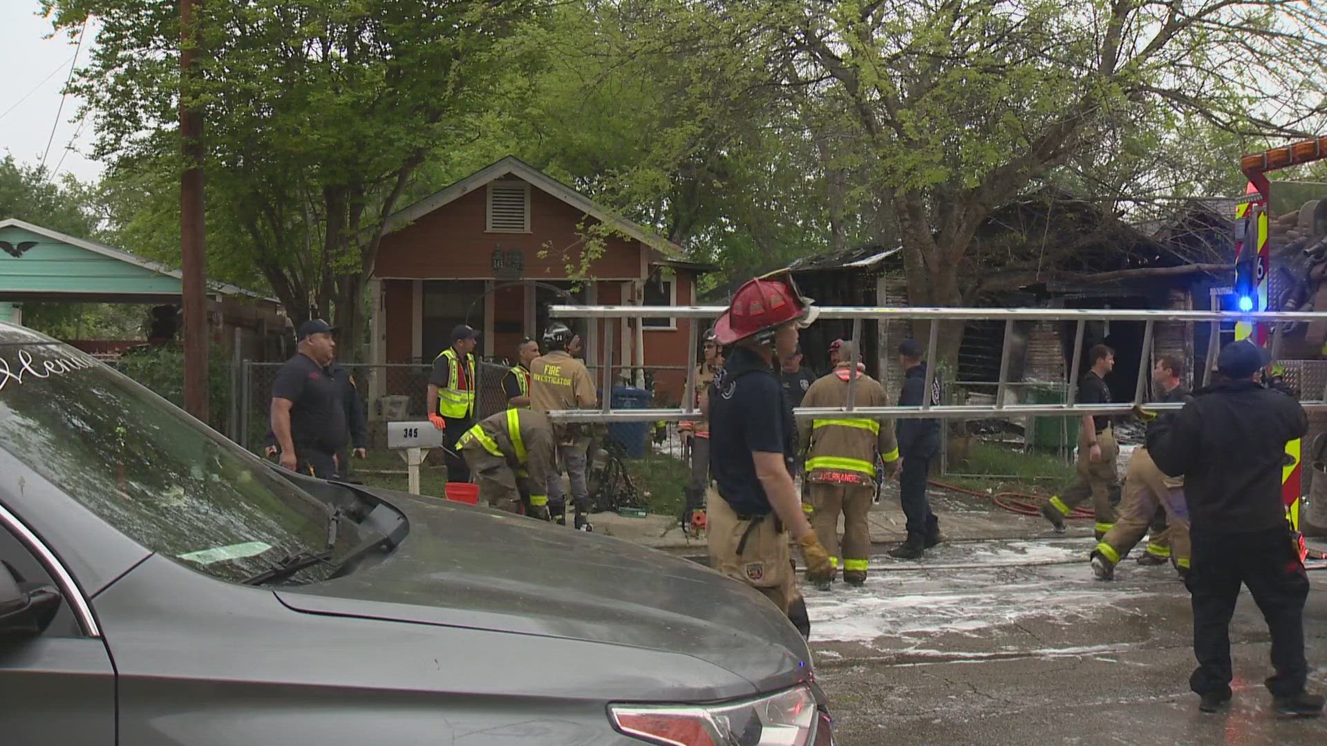 Firefighters were able to contain the flames and prevent the fire from spreading to adjacent homes.