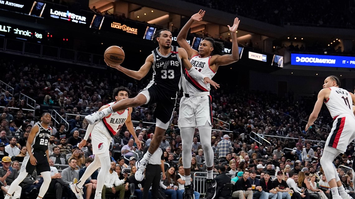 Spurs make Jones, Barlow and Champagnie Restricted Free Agents - Pounding  The Rock