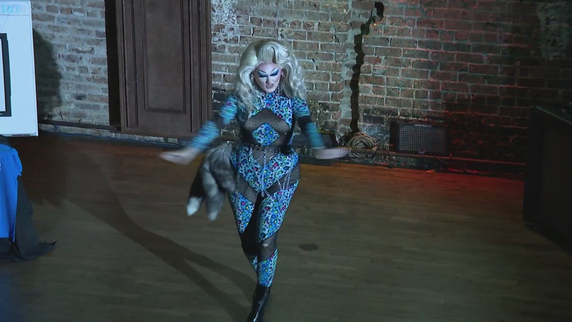 ACLU sues Texas over law targeting drag performances - Vimarsana News