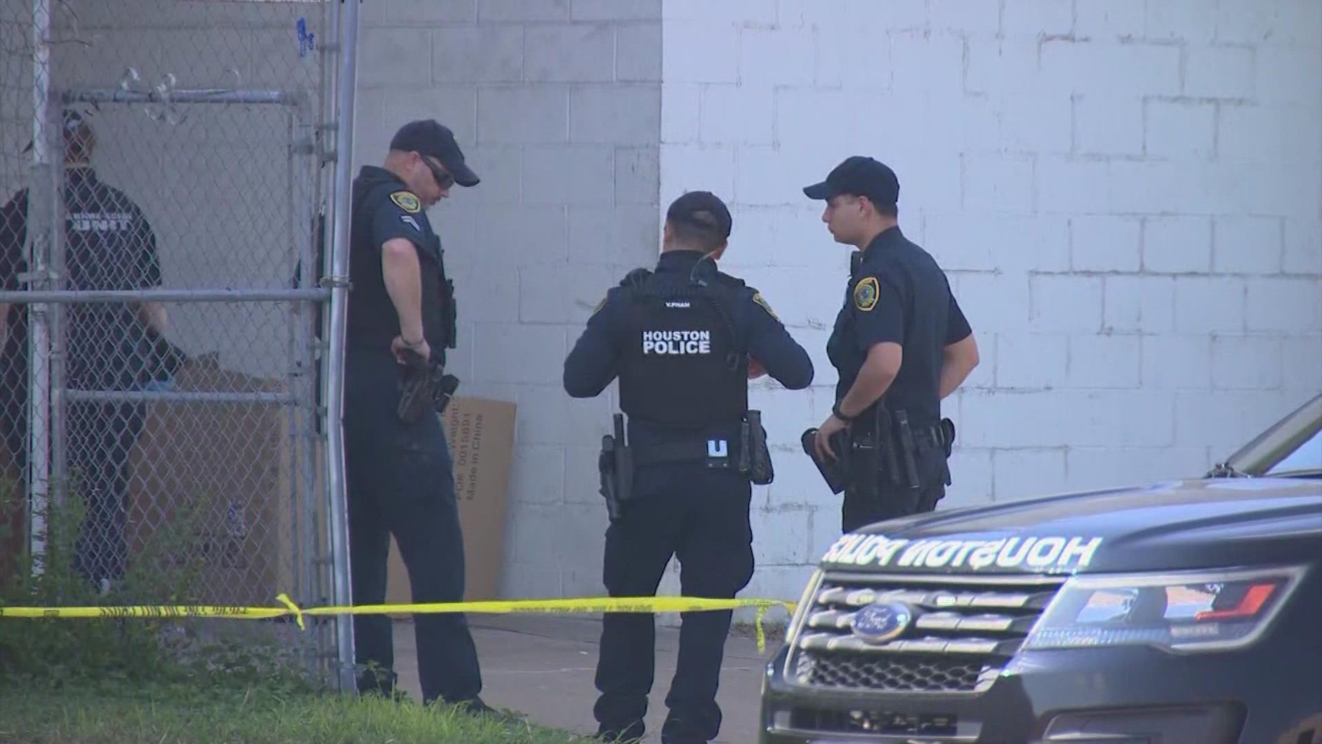 Homeless man shot to death in his sleep, Houston police say | kens5.com