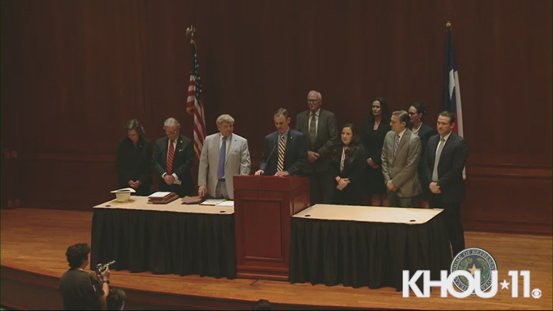 Houston-based attorneys Rusty Hardin and Dick DeGuerin will present the Texas House's case against AG Ken Paxton in his impeachment trial.