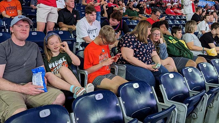 3 Make-A-Wish teens from around the country in Houston for Final Four