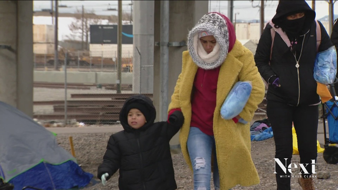 Denver to start discharging migrant families from shelters - Vimarsana News