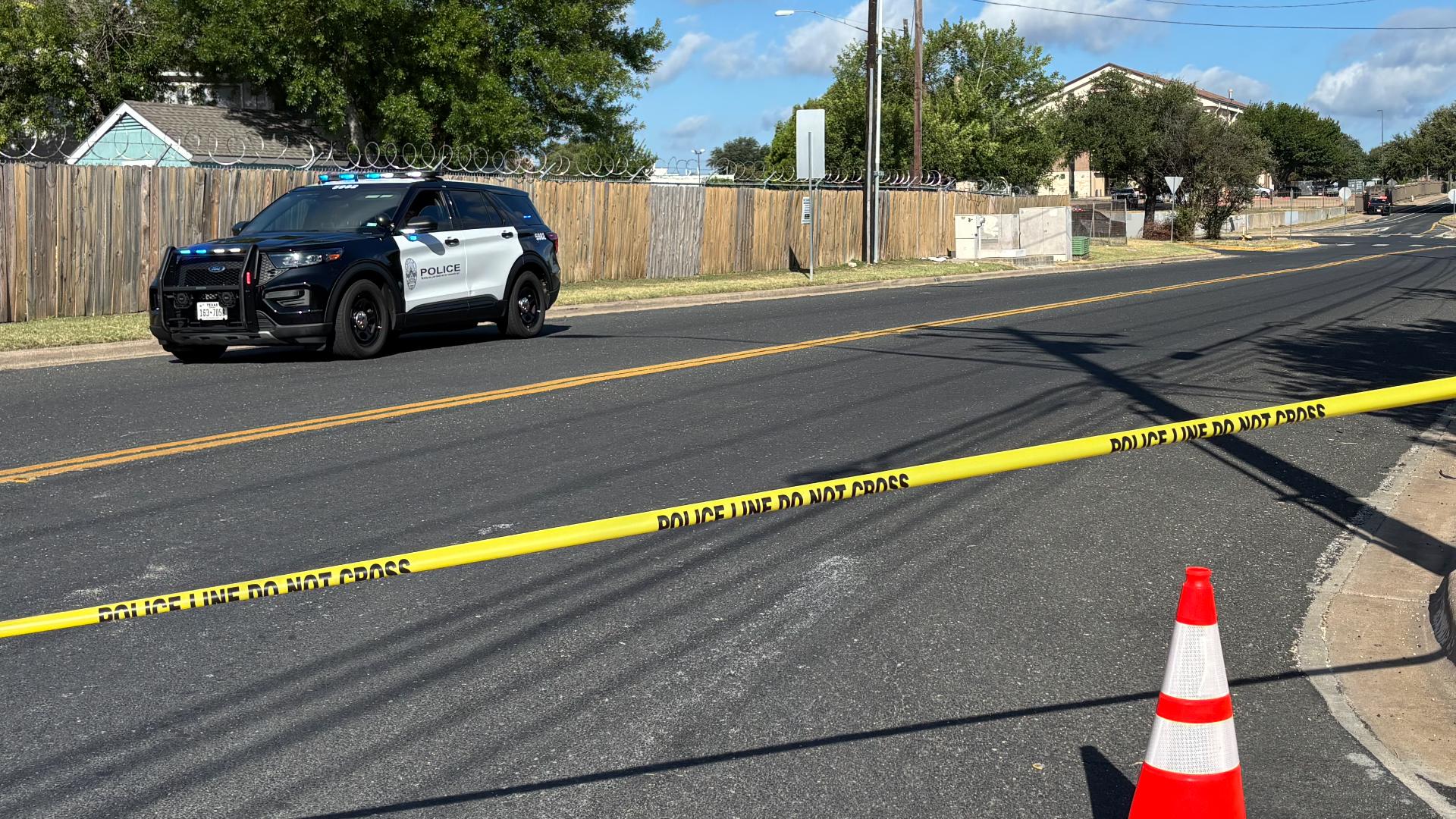 Suspect in custody after APD says he fired at officers in northeast Austin