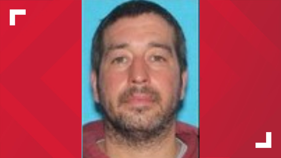 Who is Robert Card, suspect in Lewiston mass shooting? - Vimarsana News