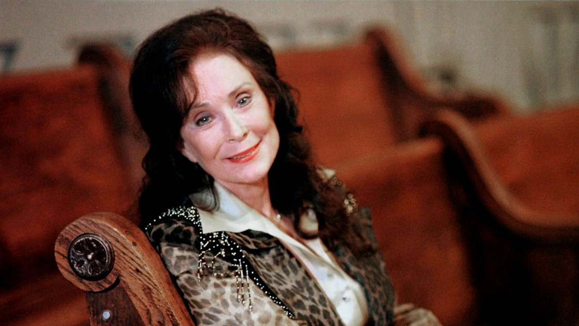 Loretta Lynn dead at 90 | kens5.com - Vimarsana News