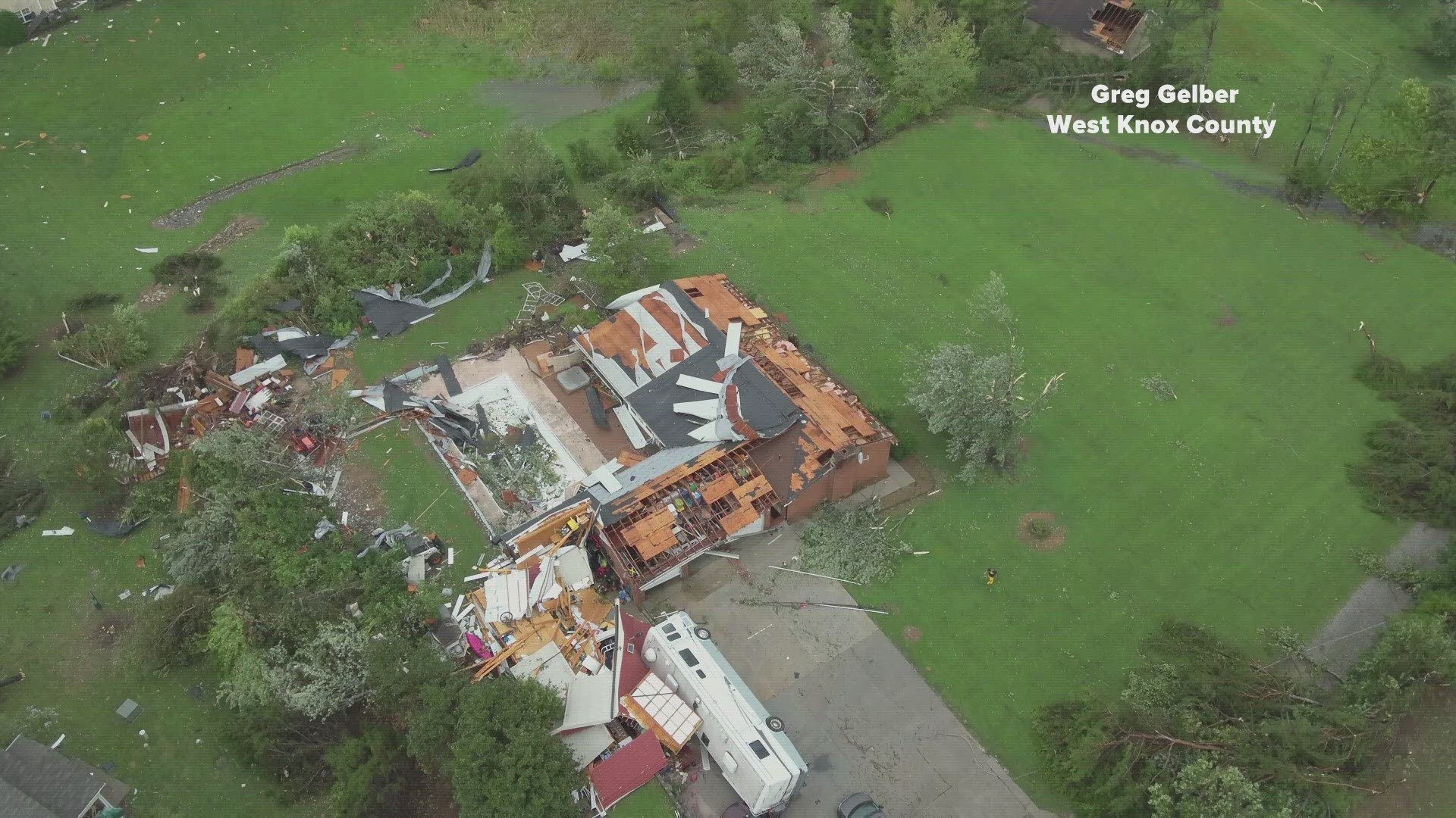 Severe weather knocks out power for thousands of customers in East TN