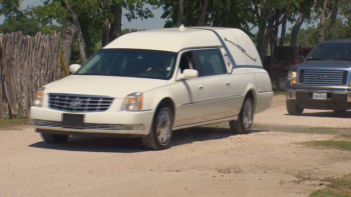 Mother murdered in Midlothian laid to rest | kens5.com