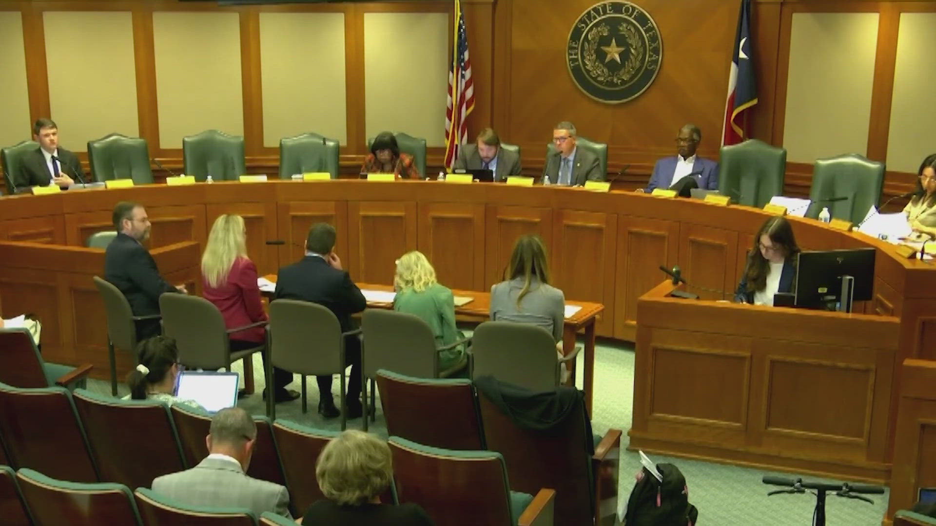 Democrats and Republicans questioned the fairness of a school voucher program in a committee hearing held on the first day of class for thousands of Texas districts.