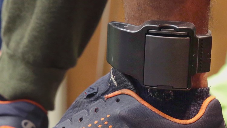 Gov. Abbott signs bill inspired by deadly Dallas hospital shooting into law, making cutting off ankle monitors a crime