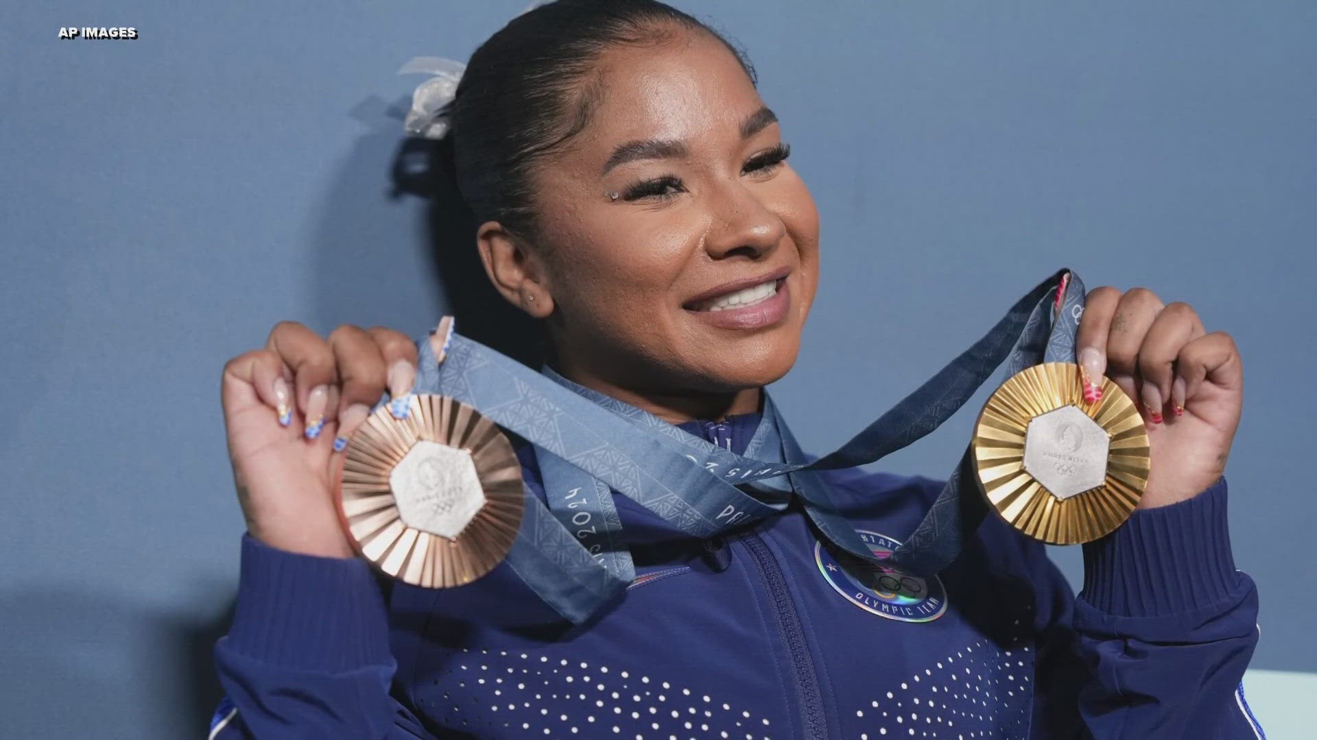 During the floor exercise final, a last-minute scoring inquiry on behalf of American gymnast Jordan Chiles vaulted her onto the podium.