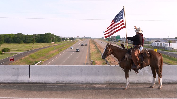 Every Sunday, this Ellis County cowboy waves at drivers from an I-45  overpass atop his horse solely to spread happiness