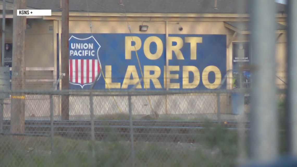 Heat stroke is suspected among 6 found dead in boxcar at a rail yard in Laredo