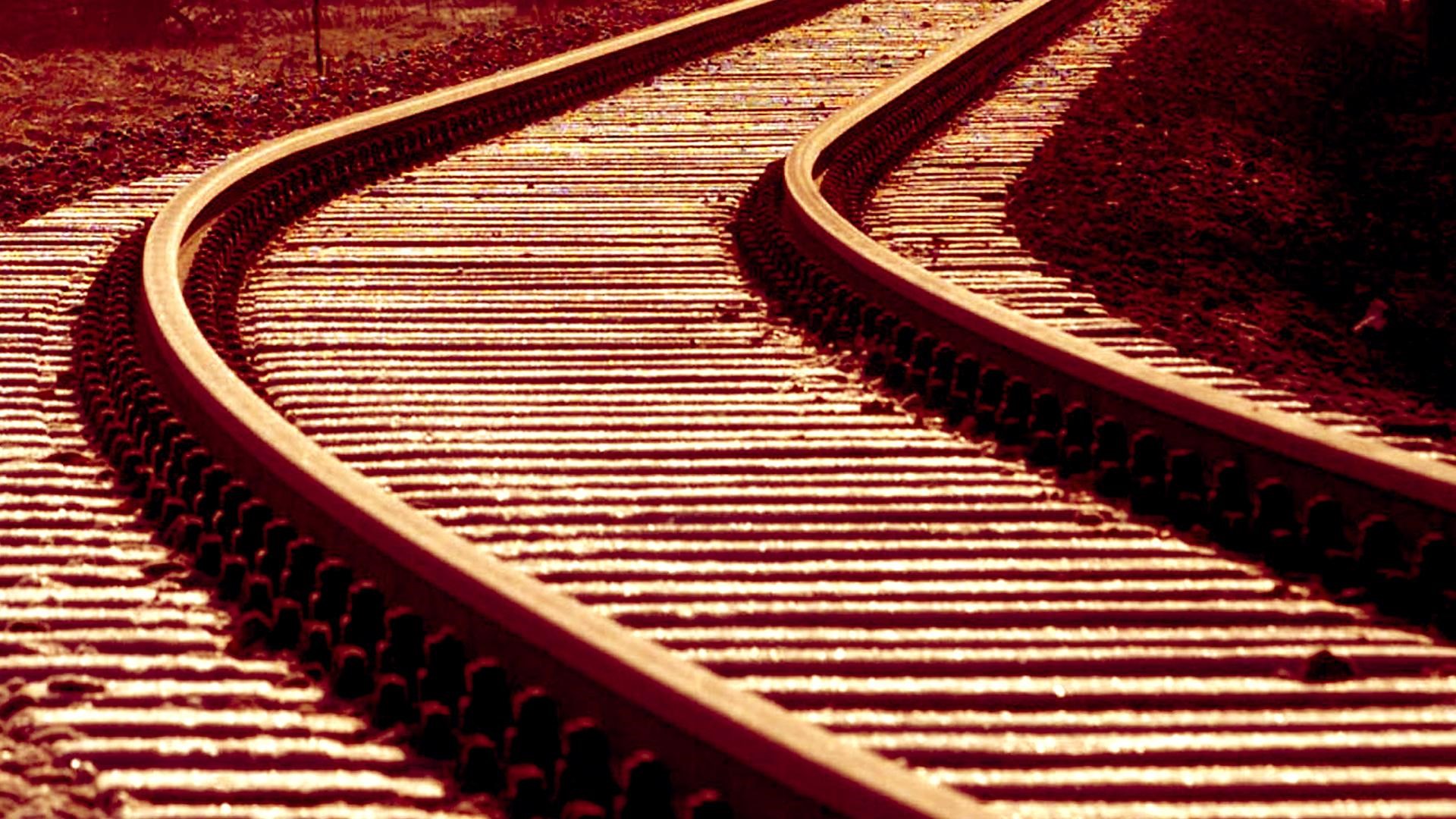 Person struck and killed by train just northwest of downtown | kens5.com