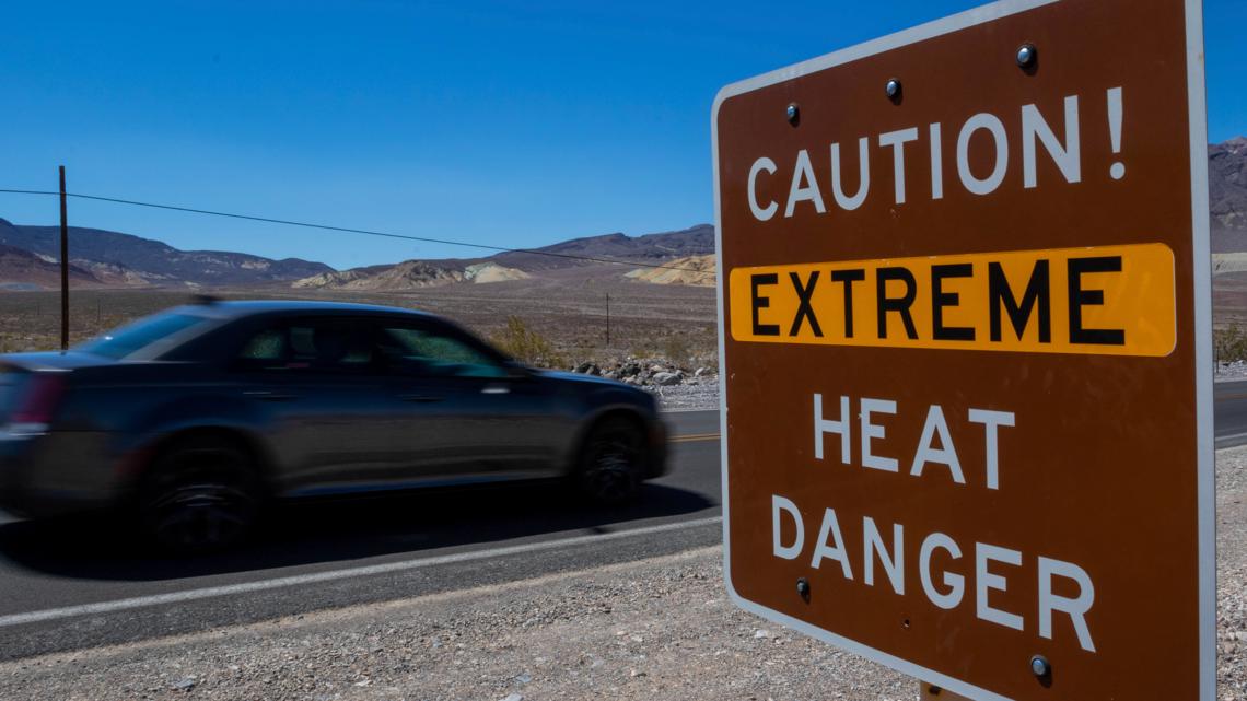 Tourists flock to Death Valley National Park for the heat - Vimarsana News