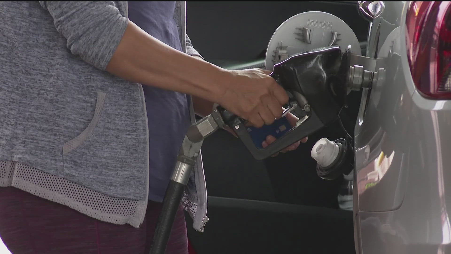 kens5.com - TEGNA Digital - Gas prices rise again Sunday, remain above $4 as upward trend continues